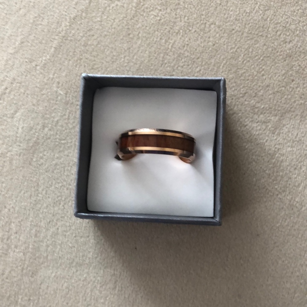 Men’s Tungsten Wedding Band New In Box Size 13